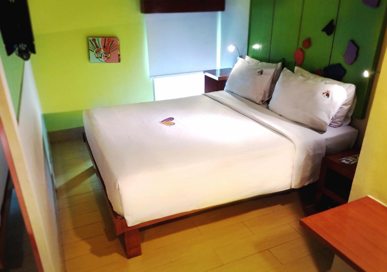 Maxonehotels.Com At Sabang Jakarta Exterior photo